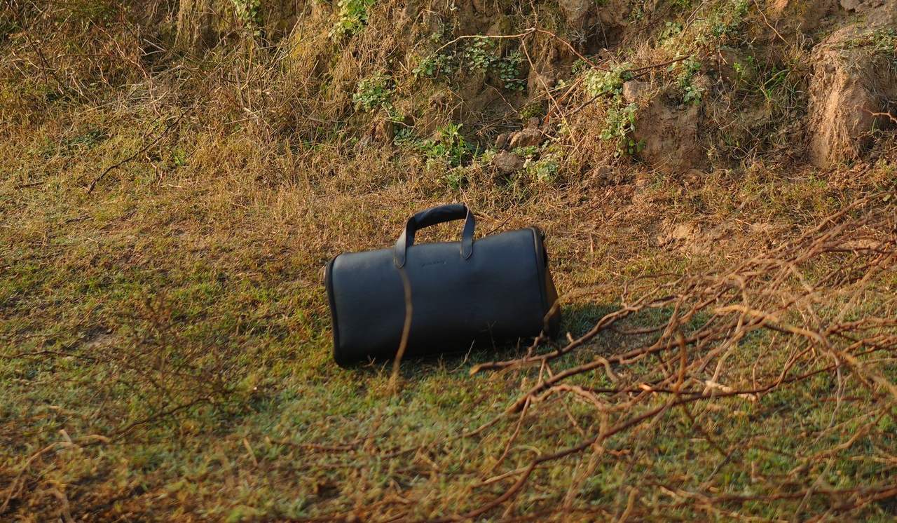Finished Avarro leather bag photographed outdoors